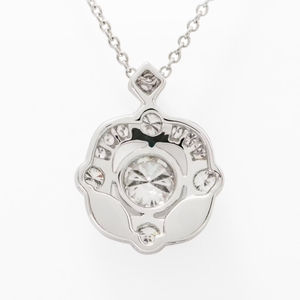 Collar con Colgante de Diamante Cultivado en Laboratorio de 0.50ct, Engastado en Bisel, Oro Amarillo de 14K, Joyería Fina para Mujer, Estilo Minimalista y Elegante para Uso Diario - Product Image 1