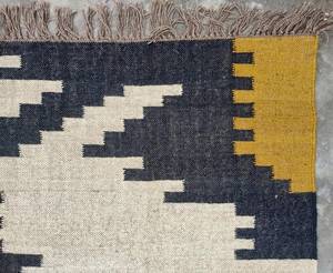 Alfombra Kilim Moderna Ecológica Hecha a Mano por Krafterscustom, Diseño Abstracto, Lana, Tufted a Mano, Pelo Medio, Rectangular, para el Hogar, con Base de Látex - Product Image 5