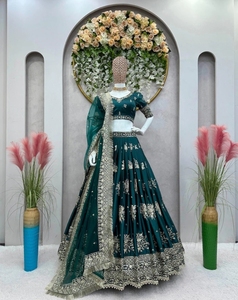 Ensemble Lehenga Choli en soie brodée KV Green, longueur au sol, traditionnel, anti-humidité, tenue de mariage indienne pakistanaise pour l'automne - Product Image 5