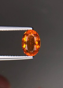 Ópalo de Fuego Rojo Natural de México, Gema Suelta de Alta Calidad, Color Brillante para Joyería Fina, Piedra Rara - Product Image 1