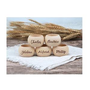 Ensemble d'anneaux à serviettes en bois assortis, porte-serviettes ronds en bois, décoration de table rustique artisanale, vente en gros - Product Image 5