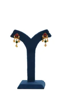 Ensemble de colliers en maille de perles multicouches avec des gouttes de perles de rocaille blanches délicates et un collier traditionnel assorti - Product Image 2