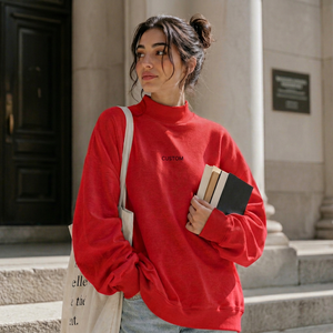 Sudadera roja de cuello alto para mujer, con estampado de letras personalizado, manga larga, hombros caídos, extragrande, 100% algodón, cuello simulado frontal. - Product Image 4