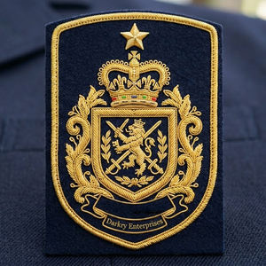 Parche bordado hecho a mano con anclas cruzadas de hilo de oro y borde de cuerda redondo, emblema personalizado para blazers, trajes y chaquetas - Product Image 4