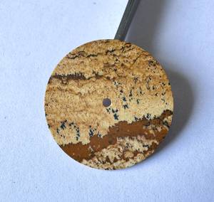 Cadran de montre en jaspe naturel brun A K Gems 30,50 mm |   Façade de pierre précieuse ultra-fine de 0,60 mm |   Trous central de 2 mm |   OEM/ODM de luxe sur mesure - Product Image 3