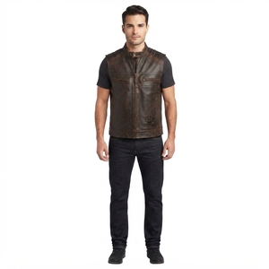 Gilet sans manches pour homme en cuir véritable avec poche zippée - Product Image 1