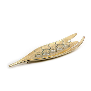 Porte-bougie en métal artistique de luxe, best-seller, pour une décoration remarquable, créant une ambiance distinctive et une profondeur décorative. - Product Image 1