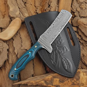 Couteau de boucher de cowboy en acier Damas forgé à la main, couteau de ranch personnalisé OEM à lame pleine, manche en bois avec étui en cuir type pancake - Product Image 1