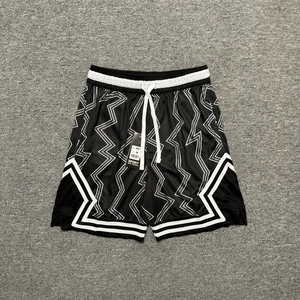 Shorts de basketball pour garçons, bleu uni, en mesh respirant, avec cordon de serrage, taille élastique, shorts de sport d'été, imprimé sublimé à blocs de couleur - Product Image 3