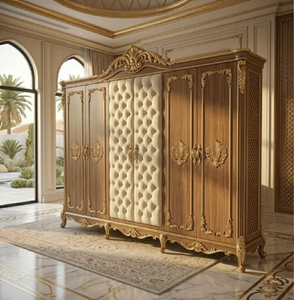 Armoire vintage française en bois d'ivoire avec portes miroir pleine longueur et finitions dorées, disponible à prix de gros. - Product Image 3