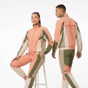 Ensemble de jogging en nylon pour femme, prêt à expédier, taille élastique, poches zippées, logo personnalisé, idéal pour les tenues de voyage et de loisirs - Product Image 3