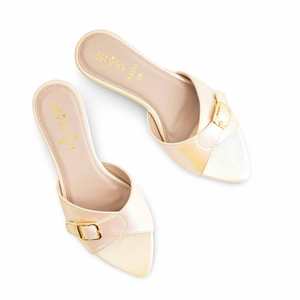 Pantoufles de sport formelles crème FR8316 pour femmes - Product Image 1