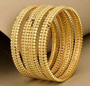 Bracelet en laiton vintage, bracelet en métal doré traditionnel, bracelet de mariage classique pour femmes - Product Image 5