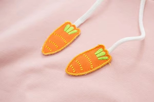 Sudadera con Capucha Rosa para Mujer con Apliques de Orejas de Conejo, Corte Regular, para Otoño, Color Sólido, Tejido de Algodón, Manga Larga - Product Image 5