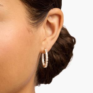 ต่างหูห่วงเพชรทรงบาแกตต์ทองคำขาว 14K เพชรเพาะเลี้ยง - Product Image 4