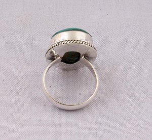 Bague de fête classique artisanale en argent sterling 925 avec améthyste, vente en gros, vintage, ovale, pierre précieuse, motif soleil, bordure dentelée, style affirmé - Product Image 3