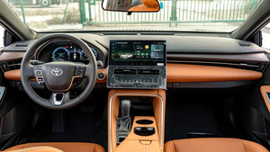 BRAND NEW 2025 <b>TOY</b> OTA AVALON 14KM 5SEATERS 4CYLINDER 199HP AUTOMATIC TRANSMISSION - Product Image 5