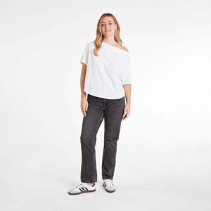 T-shirt ample et respirant pour femme, style décontracté, épaules dénudées, idéal pour le sport, la course à pied et le yoga, avec broderie, pour l'été - Product Image 4