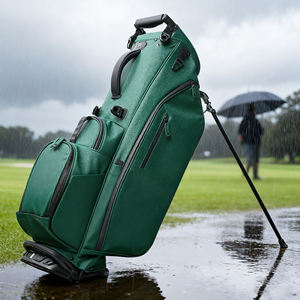 Sac de golf imperméable haut de gamme avec support automatique et sangles doubles rembourrées pour un confort maximal sur le parcours - Product Image 5