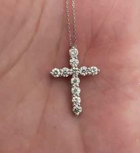 Exquisito colgante de diamante redondo cultivado en laboratorio, certificado por IGI, en oro amarillo, oro rosa, oro blanco o plata, con piedra de color D, E, F, claridad VVS o VS. - Product Image 2