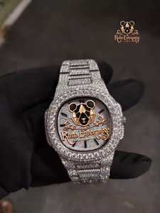 นาฬิกา Iced Out ประดับเพชร นาฬิกาข้อมือสุดหรู ตกแต่งด้วยหินคุณภาพสูง นาฬิกา Bling สำหรับทุกเพศ - Product Image 1