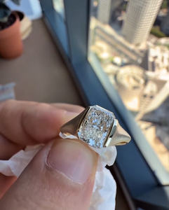 Anillo de compromiso de moissanita con diamante solitario de 3.00 CT, corte radiante, certificado IGI, engaste de plata 925, joyería nupcial - Product Image 6