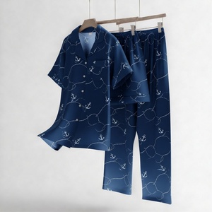 Elegante Chándal Gris para Hombre, Estilo Casual Inteligente, Ropa de Transición de Oficina a Gimnasio, Aspecto Profesional, Funcionalidad Versátil, Uso Diario - Product Image 3