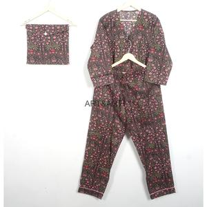 ART&ART Conjunto de Pijama Elegante de Algodón Floral de 3 Piezas para Mujer, Manga Larga, Cuello en V, Ropa de Dormir Informal, Cintura Elástica, Largo hasta el Tobillo, Secado Rápido - Product Image 4