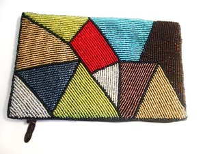 Porte-monnaie artisanal rouge en perles et sequins avec fermeture éclair, portefeuille haut de gamme pour le jour du match, pour femmes et filles, usage polyvalent - Product Image 1