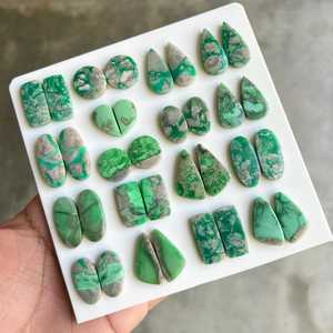 คู่พลอยวาริสไซต์ธรรมชาติแบบหลวมสำหรับทำต่างหู ขายส่งคุณภาพสูง พลอยวาริสไซต์สีเขียวขัดเงาคู่ - Product Image 6