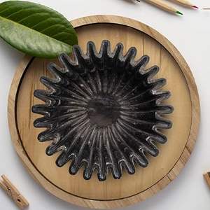 Bol en marbre cannelé à bord sculpté, design contemporain, 100 % fait main, pour table, finition polie et brillante, pour salon - Product Image 1