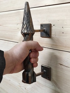 Poignée de portail en fer forgé traditionnelle résistante à la rouille, design torsadé, forme conique en haut, finition embossée, facile à installer - Product Image 6