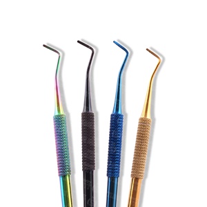 ที่ดึงหนังกำพร้ารอบเล็บแบบมืออาชีพ ออกแบบมาสำหรับช่างทำเล็บใช้ในร้านเสริมสวย ผลิตจากสแตนเลสสตีลที่ทนทาน สำหรับการทำเล็บอย่างแม่นยำ - Product Image 3