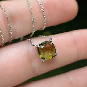 Collar de Peridoto Verde Brillante Cuadrado, Plata de Ley 925, Chapado en Oro de 14K, Gema Tallada en Forma de Tableta, Joyería, Regalo - Product Image 4