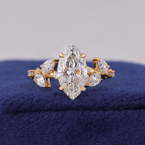 Anillo de cóctel de cristal con corte marquesa para mujer, chapado en oro blanco, diseño de corona vintage, engaste de garras, estilo compromiso - Product Image 1