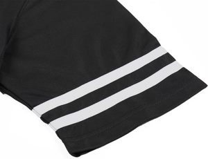 เสื้อฟุตบอลแบบกำหนดเอง ผ้าเนื้อดี ระบายอากาศได้ดี พิมพ์ลายความละเอียดสูง รับผลิตแบบ OEM แบรนด์ส่วนตัว โรงงานผู้ผลิตชุดกีฬา - Product Image 4