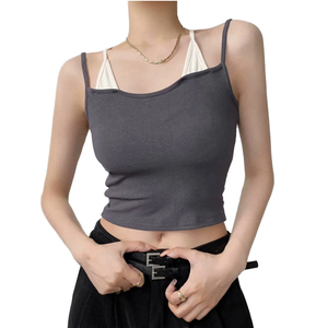 Débardeur court gris pour femme à fines bretelles, coupe ajustée, col rond, avec superposition transparente, couleur unie, respirant, pour le yoga et les activités sportives - Product Image 1