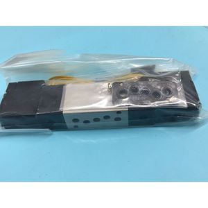 2 électrovannes KOGANEI A180-4E2-PLL, HCOM0253 - Équipements et pièces semi-conductrices d'occasion fiables à l'échelle mondiale chez - Product Image 5