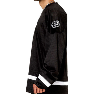 Camiseta Deportiva Negra de Malla Transpirable de Poliéster, Estilo Oversize, con Mangas Largas y Diseño Personalizado 2026 para Fútbol Americano - Product Image 3