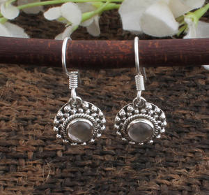 Boucles d'oreilles pendantes vintage faites à la main en argent sterling 925 massif avec quartz rose naturel, idéales pour un cadeau de mariage ou d'anniversaire - Product Image 3