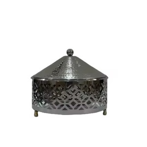 Olla de Acero Inoxidable con Revestimiento Negro en la Parte Inferior, con Tapa, Diseño Redondo, Utensilios de Cocina Metálicos Duraderos, Aptos para Todo Tipo de Estufas, Estilo Moderno - Product Image 5