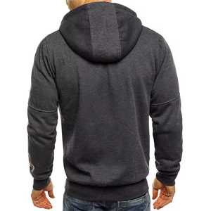 เสื้อสเวตเตอร์มีฮู้ดผู้ชาย สีดำ ทรงปกติ มีกระเป๋าซิป ลำลอง ผ้าถัก โพลีเอสเตอร์ ใส่ได้ในฤดูใบไม้ร่วง - Product Image 3