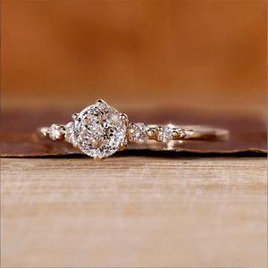 Anillo de Diamantes Cultivados en Laboratorio con Corte Portugués Premium, Piedra Lateral de Diamante, Oro de 18K Personalizado, Diamante IGI VVS CVD Hecho en Laboratorio, Joyería Fina para Novia - Product Image 2