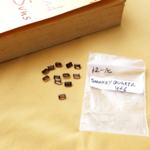 Cuarzo Ahumado Natural, Gema de 4x6mm, Corte Esmeralda, Pulido Brillante, Certificado por Terceros, Lote de 12 Piezas, Rajasthan, para Joyería - Product Image 4