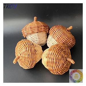 Ornement en rotin tressé en forme de gland, décoration naturelle d'automne pour la décoration de chalet, événements de la récolte, mariages sur le thème de la forêt et guirlandes d'automne - Product Image 5