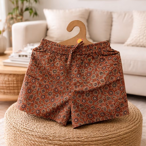 Pantalones Cortos de Verano para Mujer, de Algodón, con Estampados de Bloques Inspirados en Jaipur Ajrakh, Hermoso Diseño, Hechos por Artesanos, Estilo Bohemio, Elásticos - Product Image 1