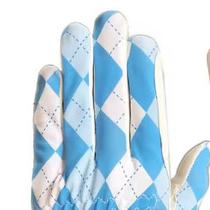 Équipement d'entraînement extérieur haut de gamme, confortable, respirant et offrant une excellente adhérence, pour la pratique sportive, incluant des gants de golf. - Product Image 3