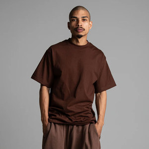 T-shirt en coton épais à col rond pour homme, coupe ample, avec logo imprimé en sérigraphie sur le devant, 220g, marque privée Shaka Wear - Product Image 5