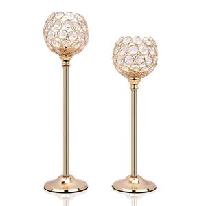 Candelabro de Cristal Clásico Apto para Decoración Tradicional, Eventos Formales y Espacios Interiores Elegantes - Product Image 1