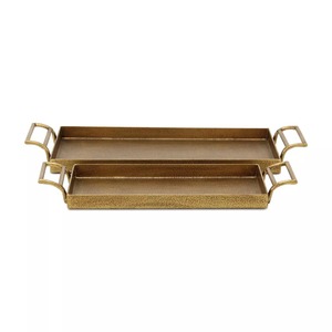2 bandejas decorativas rectangulares de latón dorado con asas de hojas y ramas de frutas, artesanía metálica - Product Image 4